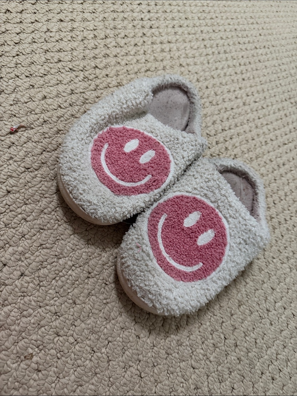 Amazon Cream Plush Slip-On Kids Slippers with Pink Smiley